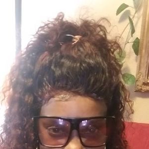 Meet your Posher, Tabitha